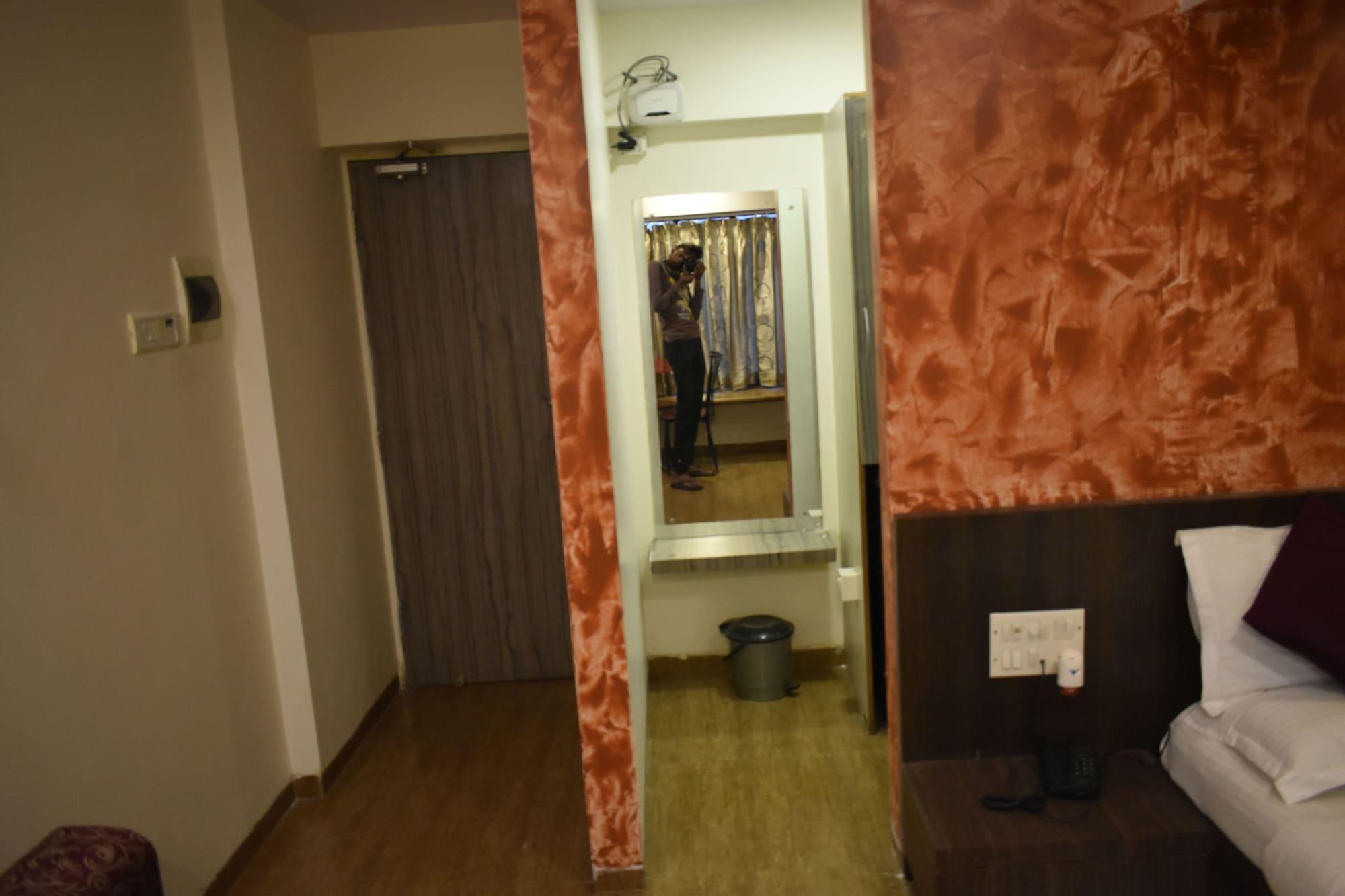 Hotel Arma Court - Near Us Embassy, Bkc Bombay Esterno foto